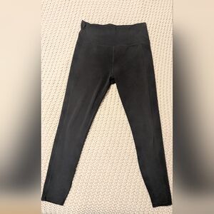 Vuori Studio Pocket Black Leggings